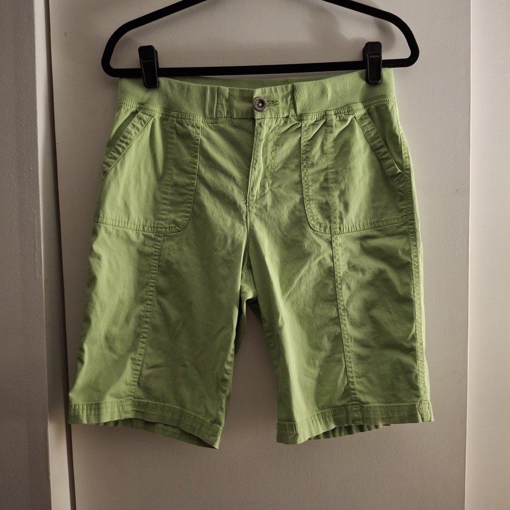 Kim Rogers Women's Light Green Cargo Shorts